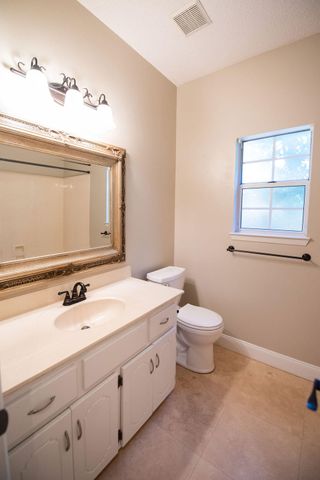 4565 Parkwood Court, Niceville, FL 32578