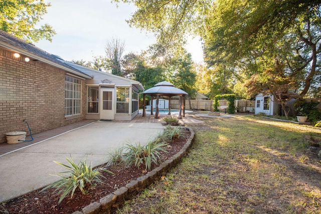 4565 Parkwood Court, Niceville, FL 32578