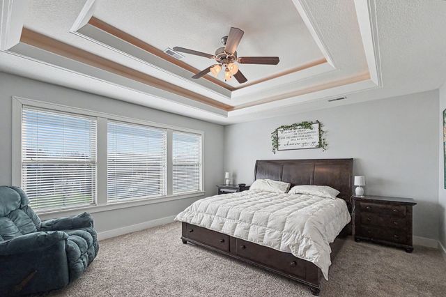 254 S 83rd Street, West Des Moines, IA 50266