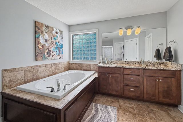 254 S 83rd Street, West Des Moines, IA 50266