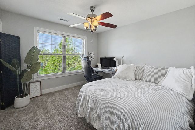254 S 83rd Street, West Des Moines, IA 50266