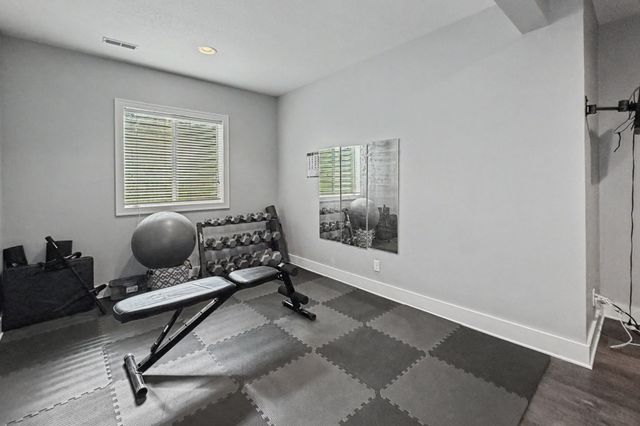 254 S 83rd Street, West Des Moines, IA 50266
