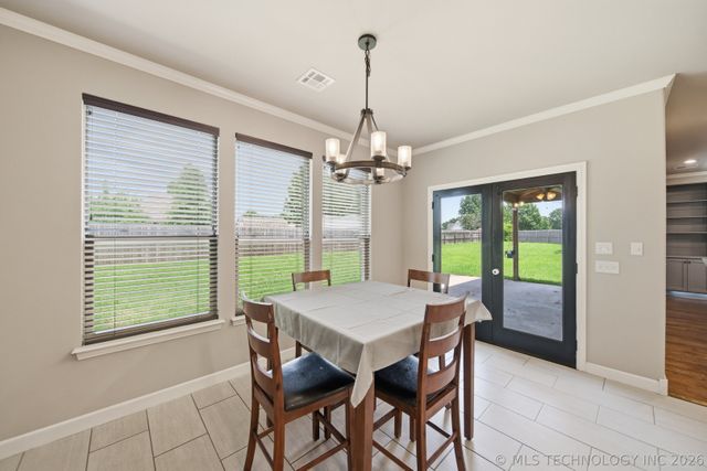21401 E 104th Street S, Broken Arrow, OK 74014