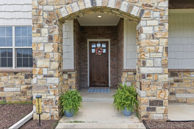 21401 E 104th Street S, Broken Arrow, OK 74014
