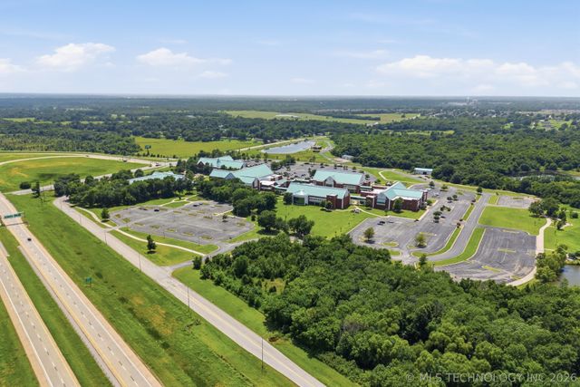 21401 E 104th Street S, Broken Arrow, OK 74014