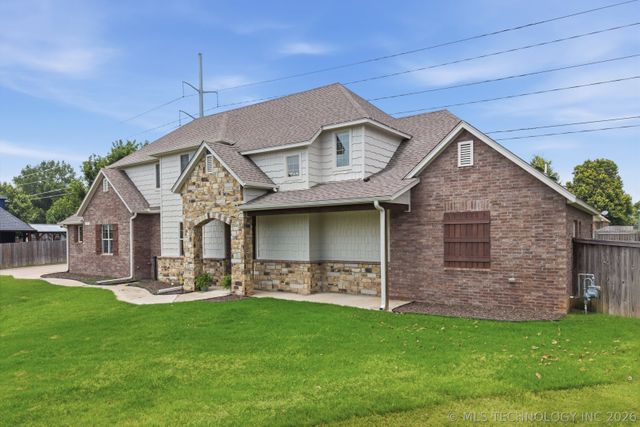 21401 E 104th Street S, Broken Arrow, OK 74014