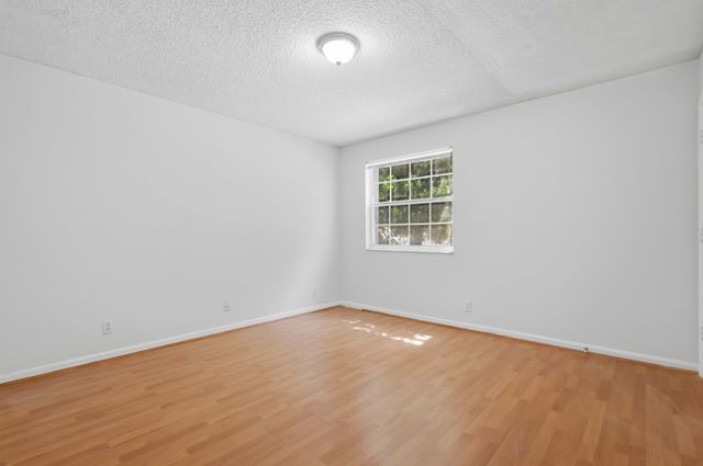 9516 NW 8TH Circle, Plantation, FL 33324