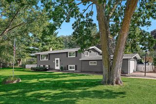 710 Hanson ROAD, La Crosse, WI 54603