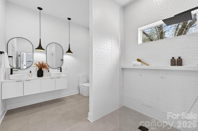 1344 Richland Drive, Charlotte, NC 28211