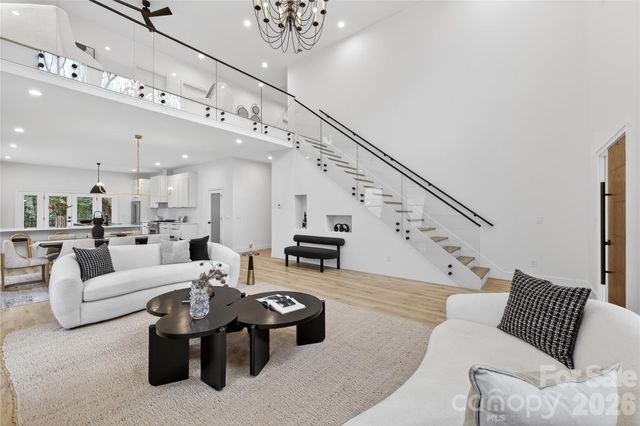 1344 Richland Drive, Charlotte, NC 28211