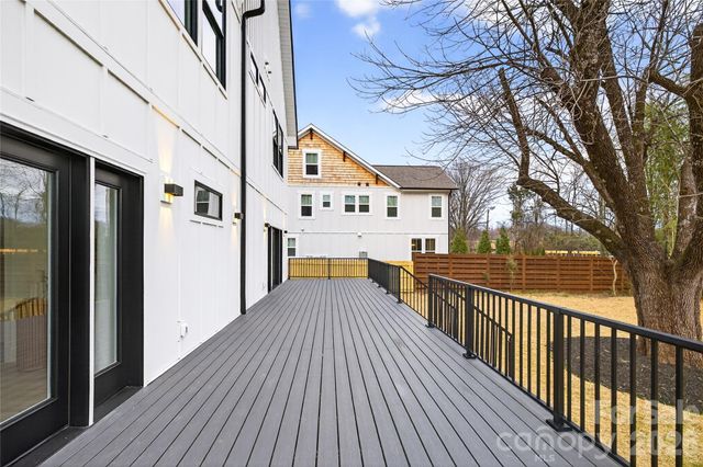 1344 Richland Drive, Charlotte, NC 28211