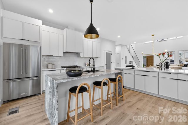 1344 Richland Drive, Charlotte, NC 28211