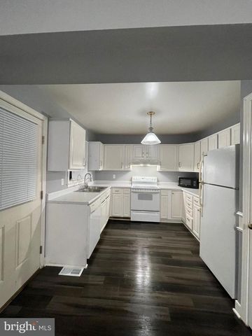 20 KNIGHTSBRIDGE WAY, Stafford, VA 22554