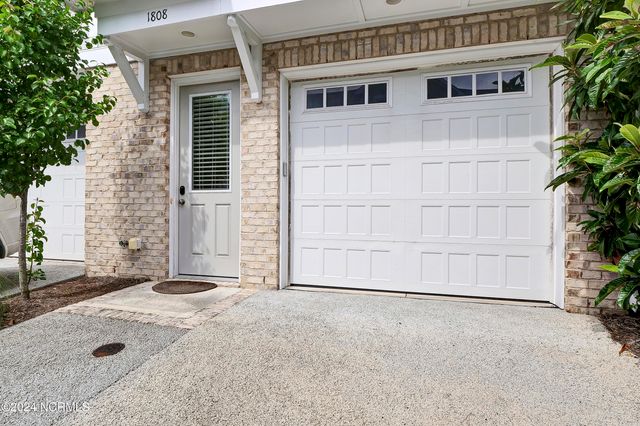 1808 Bungalow Row, Wilmington, NC 28409