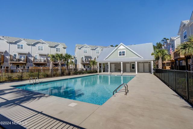 1808 Bungalow Row, Wilmington, NC 28409