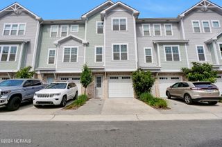 1808 Bungalow Row, Wilmington, NC 28409
