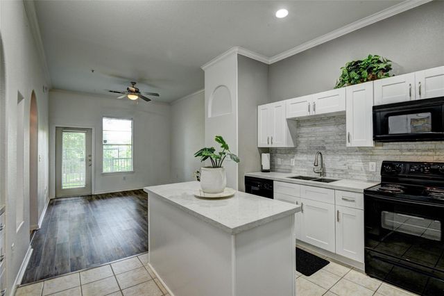 1441 East Street 107, Houston, TX 77007