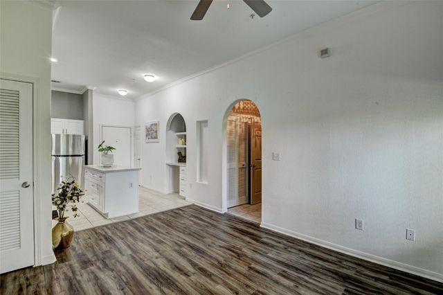 1441 East Street 107, Houston, TX 77007