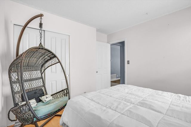 1020 Harrison Drive NE, Rio Rancho, NM 87144