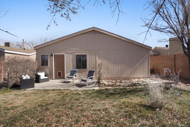 1020 Harrison Drive NE, Rio Rancho, NM 87144