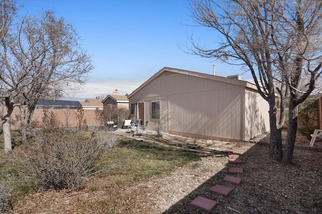 1020 Harrison Drive NE, Rio Rancho, NM 87144