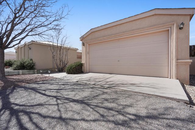 1020 Harrison Drive NE, Rio Rancho, NM 87144