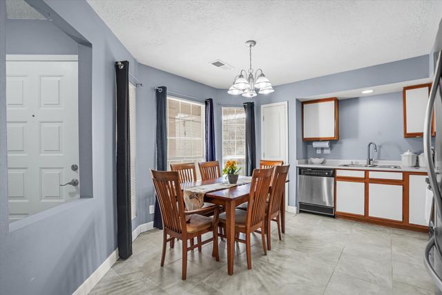 1020 Harrison Drive NE, Rio Rancho, NM 87144