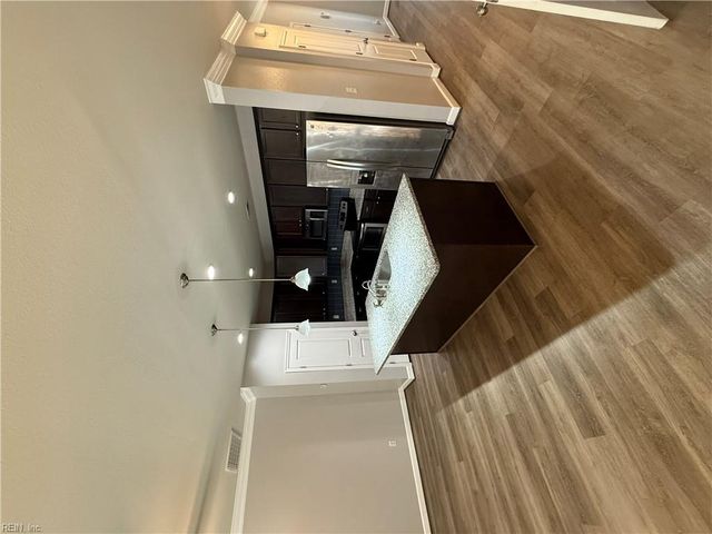 5203 Lombard ST, Chesapeake, VA 23321
