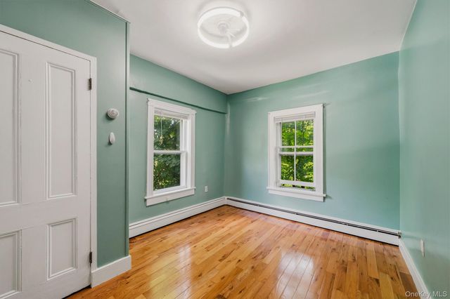 62 Orrs Mills B, Salisbury Mills, NY 12577