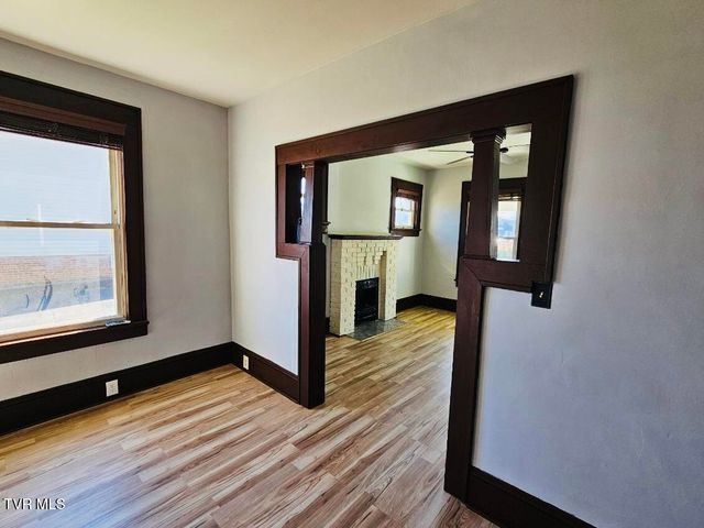 204 Delaware Street, Johnson City, TN 37604