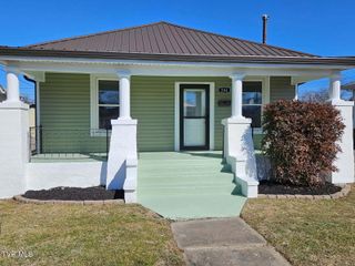 204 Delaware Street, Johnson City, TN 37604