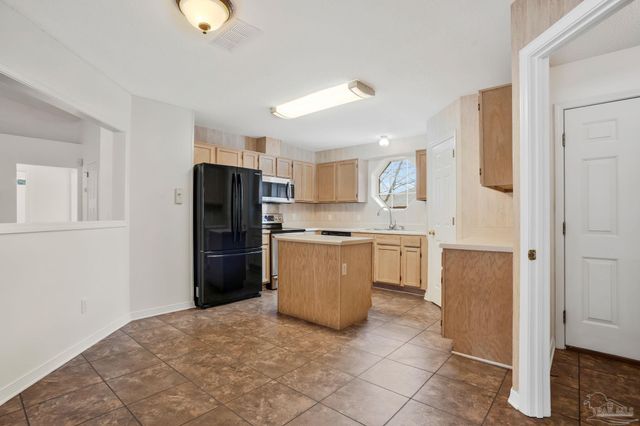 1988 Southwind Cir, Pensacola, FL 32506