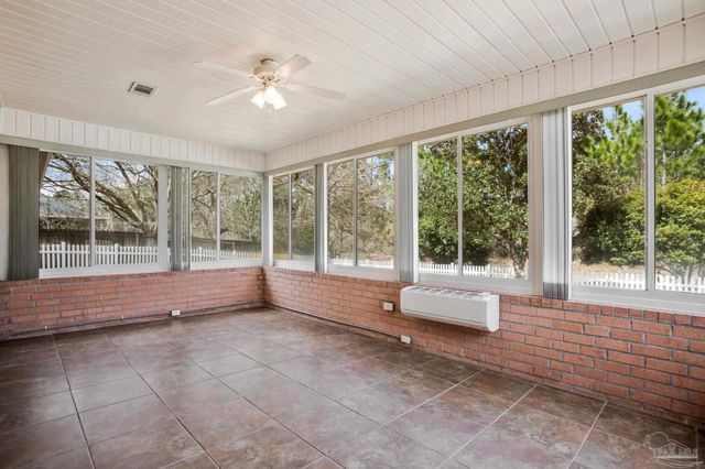 1988 Southwind Cir, Pensacola, FL 32506