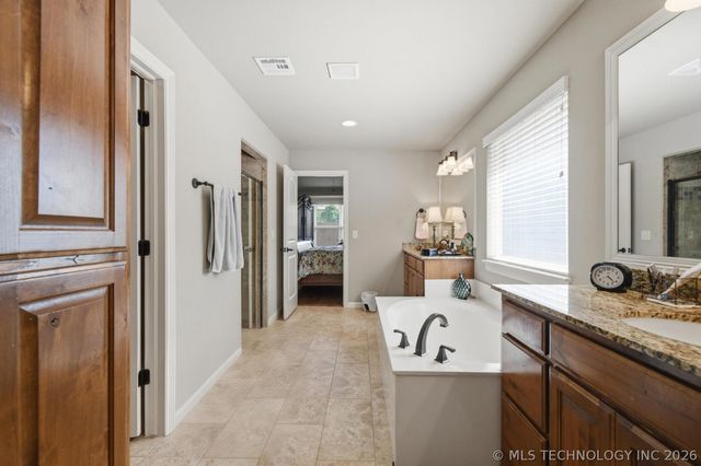 10340 E 121st Street S, Bixby, OK 74008