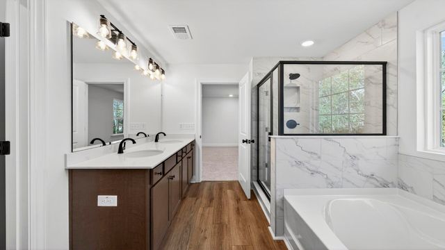 477 Cadbury Loop, Summerville, SC 29486