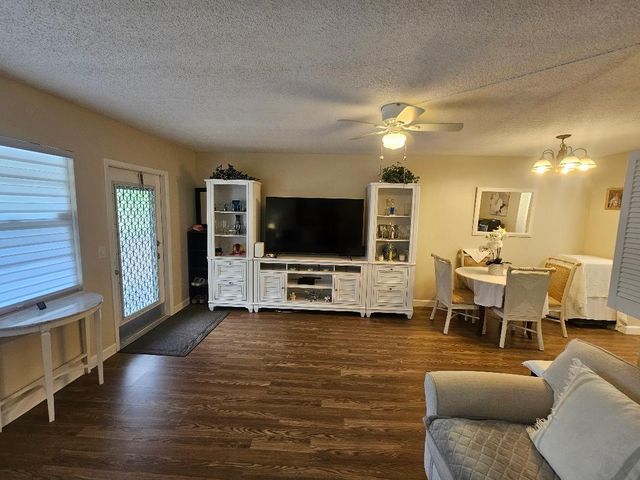 82 Tilford D 82, Deerfield Beach, FL 33442