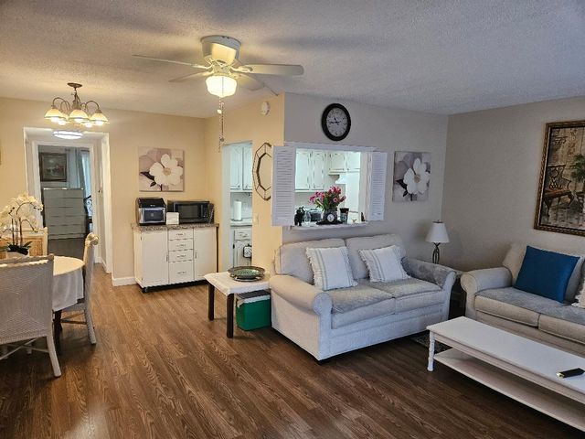 82 Tilford D 82, Deerfield Beach, FL 33442