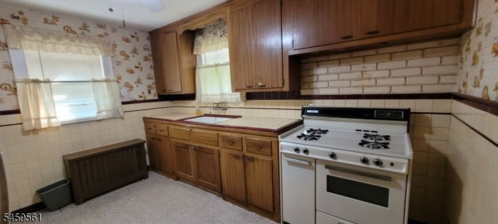 1264 Coolidge Ave, Union Twp., NJ 07083 — photo 5