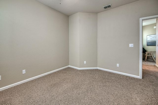 3199 N Schneider Avenue, Fresno, CA 93737