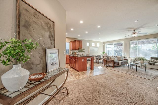 3199 N Schneider Avenue, Fresno, CA 93737