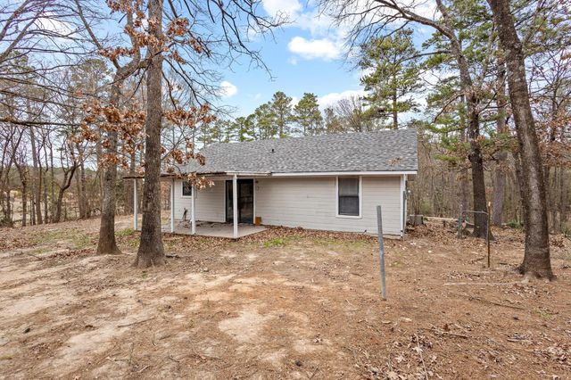206 County Road 34980, Powderly, TX 75473