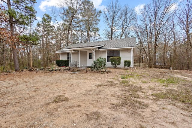 206 County Road 34980, Powderly, TX 75473