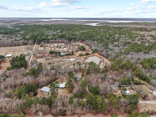 206 County Road 34980, Powderly, TX 75473