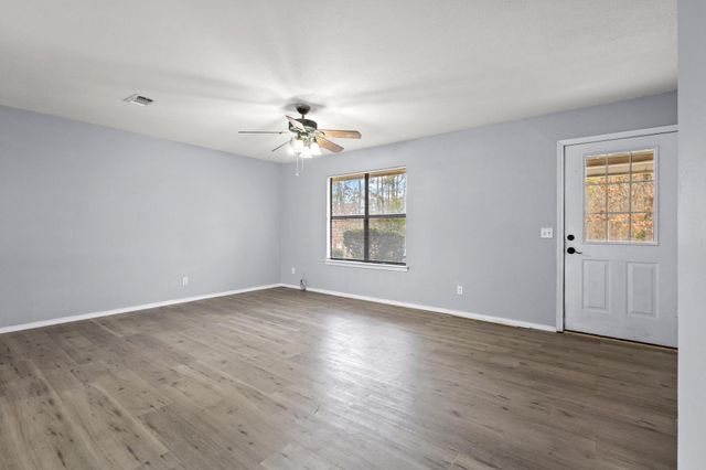 206 County Road 34980, Powderly, TX 75473