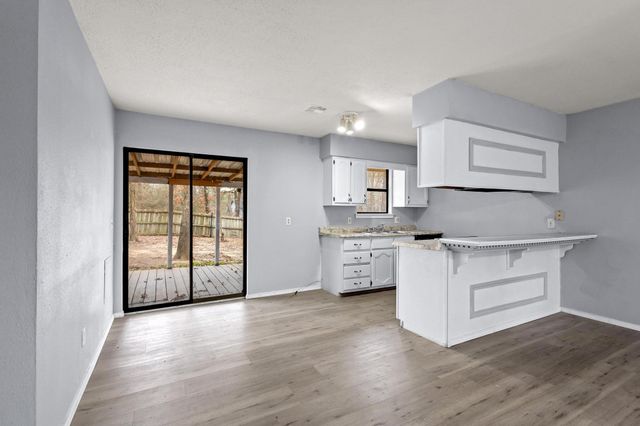 206 County Road 34980, Powderly, TX 75473