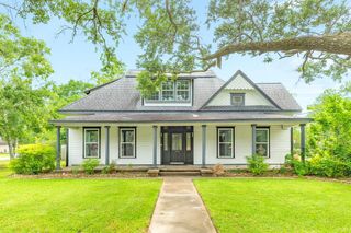 336 N Rockisland Street, Angleton, TX 77515