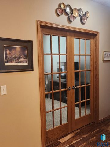 6106 S Avalon Ave Unit 207, Sioux Falls, SD 57108