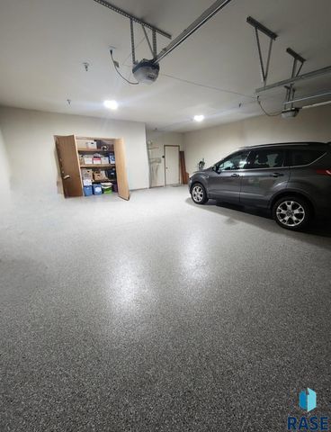 6106 S Avalon Ave Unit 207, Sioux Falls, SD 57108