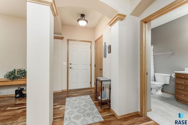 6106 S Avalon Ave Unit 207, Sioux Falls, SD 57108