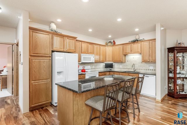 6106 S Avalon Ave Unit 207, Sioux Falls, SD 57108